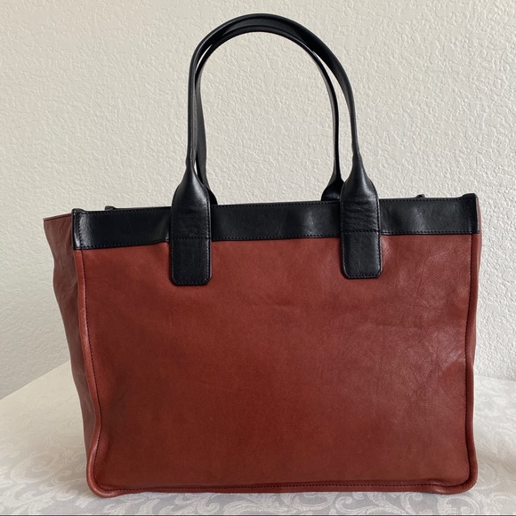 Chloe front pocket shopping tote - Picture 3 of 14